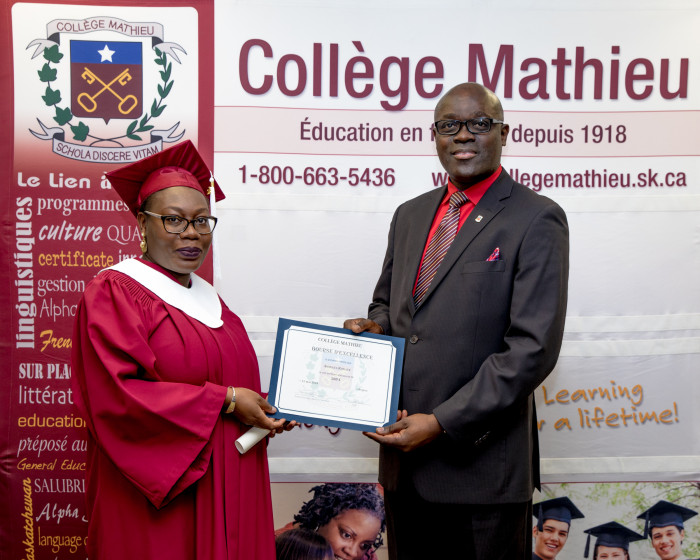 Une finissante lauréate de la bourse d’excellence Collège Mathieu.